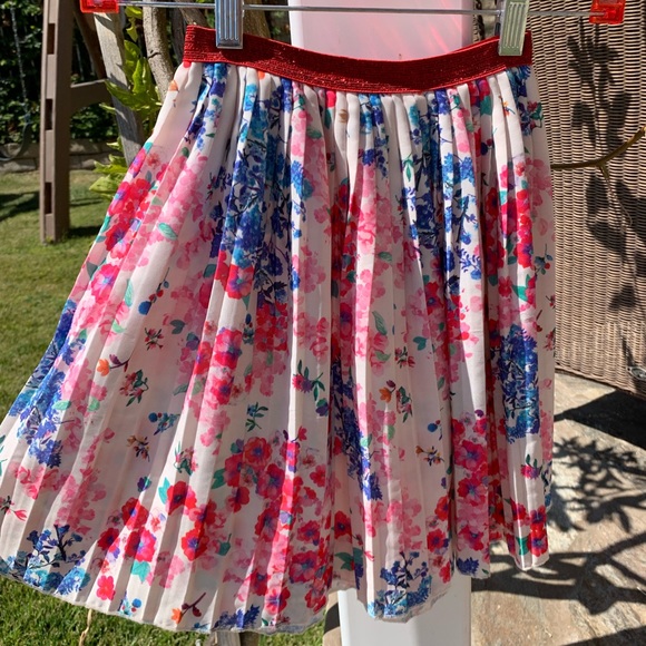 Floral skirt - Picture 3 of 3